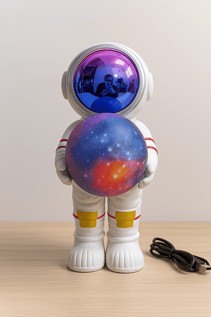Astro Light: Lámpara de Astronauta con Altavoz Bluetooth